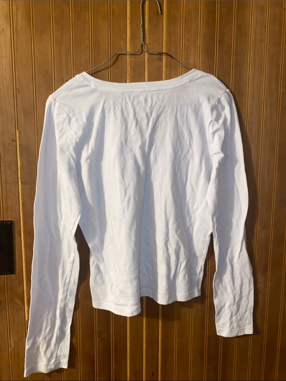 Women's White Long-Sleeve V-Neck Top - Picture 3 of 3